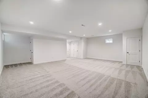 6908 Roe, Cincinnati, OH 45227 photo 28