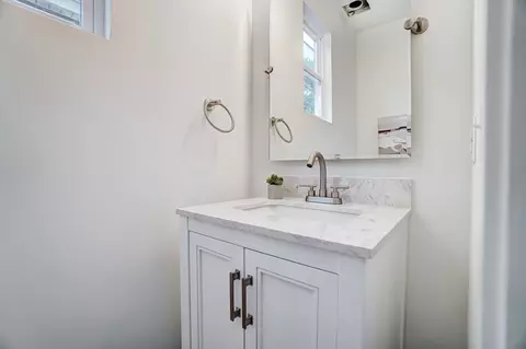 6908 Roe, Cincinnati, OH 45227 photo 12