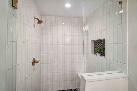 6908 Roe, Cincinnati, OH 45227 photo 18