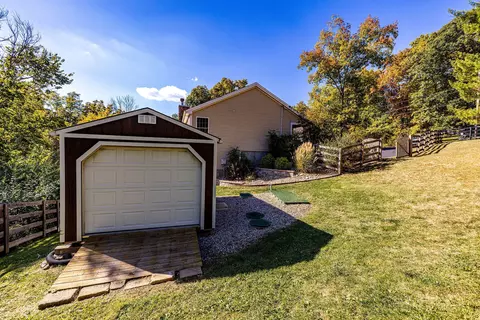 7435 Thompson, Cincinnati, OH 45247 photo 8