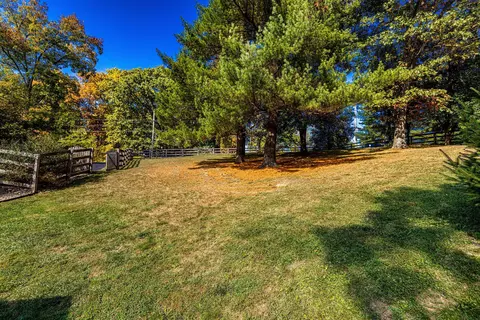 7435 Thompson, Cincinnati, OH 45247 photo 6