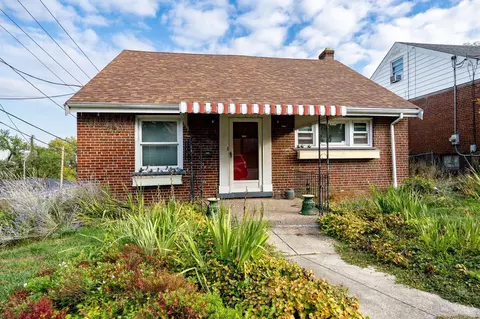 46 Baker Ave, Saint Bernard, OH 45217