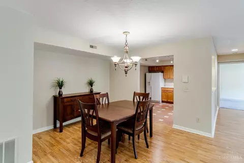 825 Neeb Rd #2, Cincinnati, OH 45233 photo 11