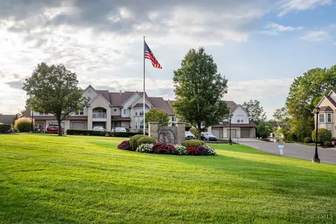 825 Neeb Rd #2, Cincinnati, OH 45233 photo 2