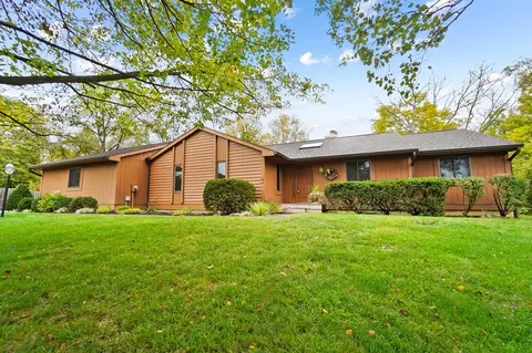9005 Symmes Knl, Loveland, OH 45140