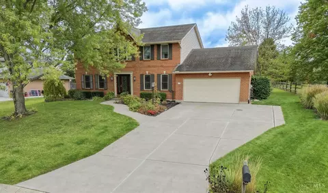 6101 Blueberry Dr, Hamilton, OH 45011