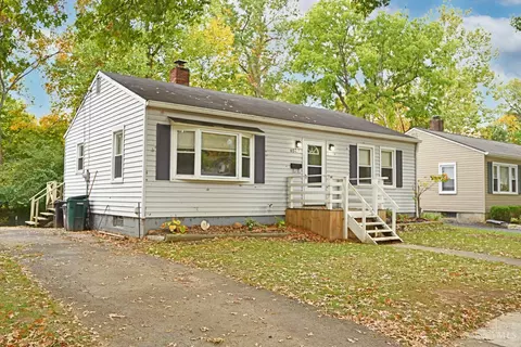 6527 Coffey St, Cincinnati, OH 45230