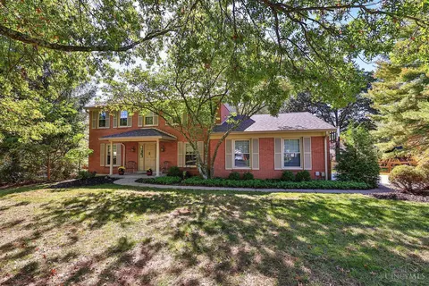 10725 Old Pond Dr, Montgomery, OH 45249