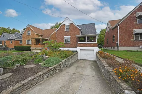 6122 Hammel Ave, Golf Manor, OH 45237