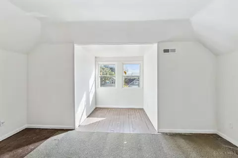 3523 Bevis Ave, Cincinnati, OH 45207 photo 30