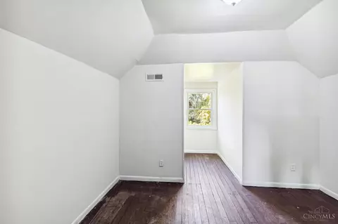 3523 Bevis Ave, Cincinnati, OH 45207 photo 28