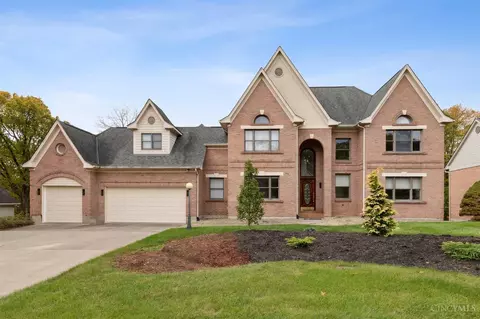 8625 Eagle Rdg, West Chester, OH 45069