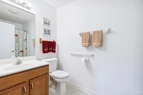 5113 N Bnd, Cincinnati, OH 45211 photo 19