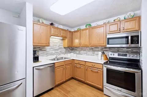 5113 N Bnd, Cincinnati, OH 45211 photo 10