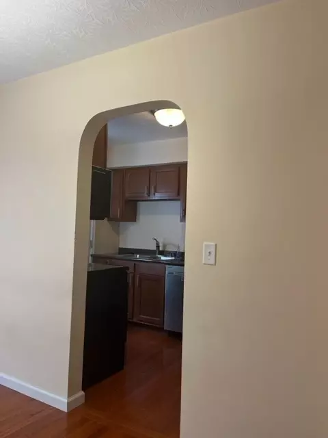 1018 Crosley, Cincinnati, OH 45215 photo 3