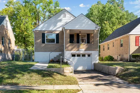 6322 Graceland Ave, Golf Manor, OH 45237