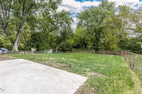 8778 Venus Ln, Cincinnati, OH 45231 photo 3