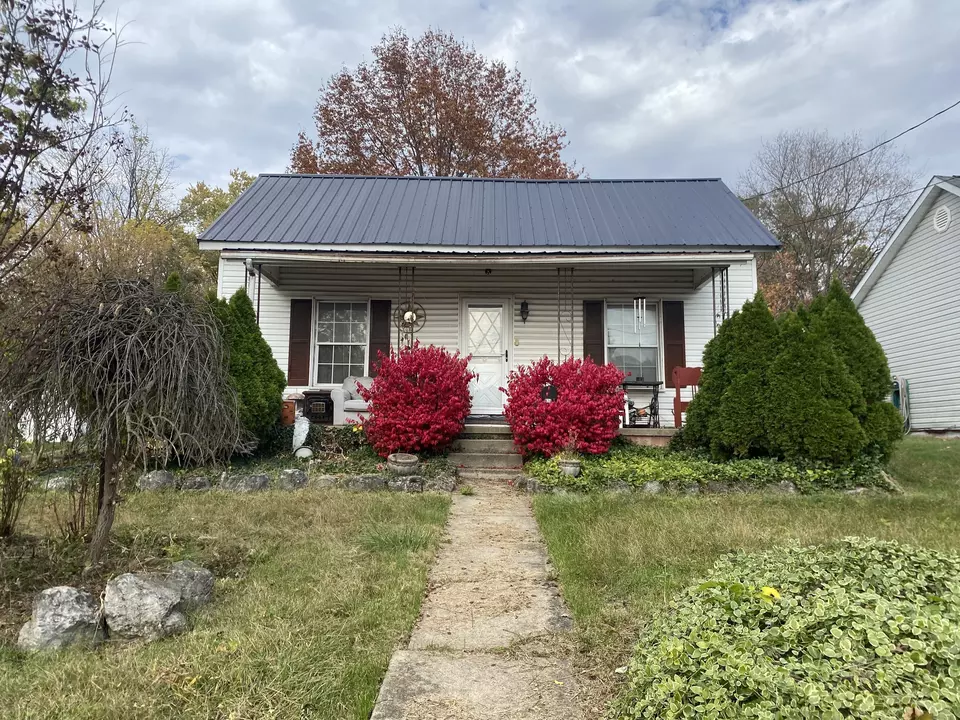 134 Pleasant, Hillsboro, OH 45133 8 Photos Movoto