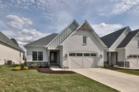 10312 Montgomery Rd, Montgomery, OH 45242