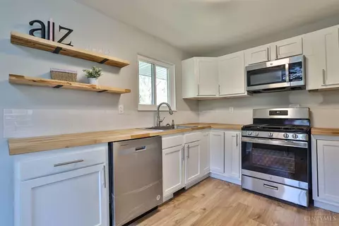 8875 Planet Dr, Cincinnati, OH 45231 photo 10
