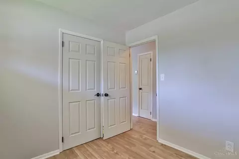 8875 Planet Dr, Cincinnati, OH 45231 photo 27