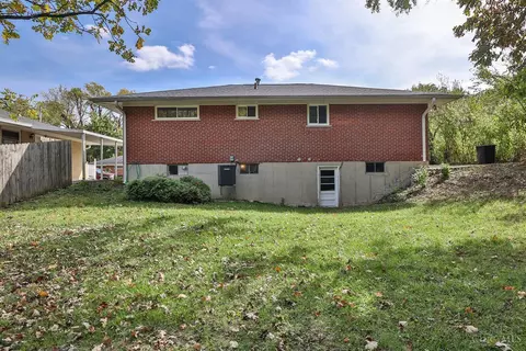 8875 Planet Dr, Cincinnati, OH 45231 photo 29