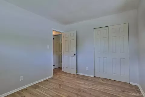 8875 Planet Dr, Cincinnati, OH 45231 photo 26
