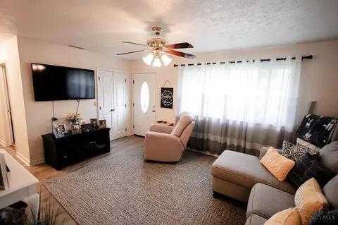 4667 Galaxy Ln, Cincinnati, OH 45244 photo 3