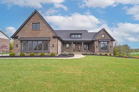 4940 Boxwood Dr, Mason, OH 45040