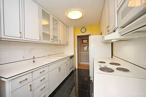 2444 Madison #1408, Cincinnati, OH 45208 photo 37