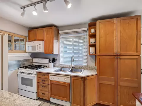 3434 Oak View Pl, Cincinnati, OH 45209 photo 10