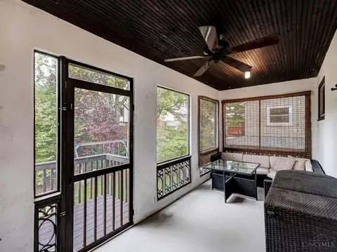 3434 Oak View Pl, Cincinnati, OH 45209 photo 7