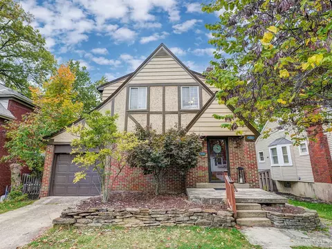 3434 Oak View Pl, Cincinnati, OH 45209