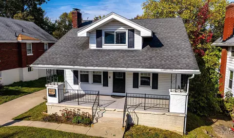3312 Augusta Ave, Cheviot, OH 45211