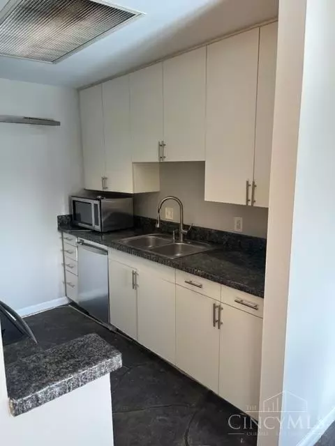2339 Kemper #E, Cincinnati, OH 45206 photo 4