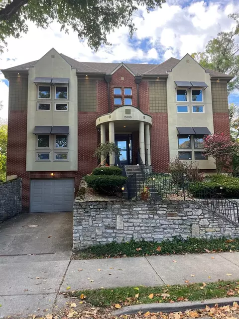 2339 Kemper #E, Cincinnati, OH 45206