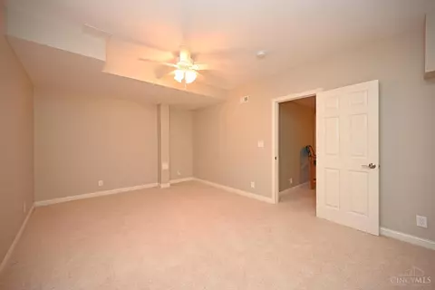 890 Pine Vly, Cincinnati, OH 45245 photo 52