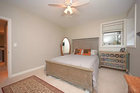 890 Pine Vly, Cincinnati, OH 45245 photo 49