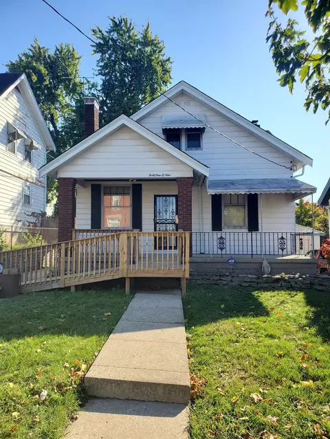 4109 Heyward St, Cincinnati, OH 45205