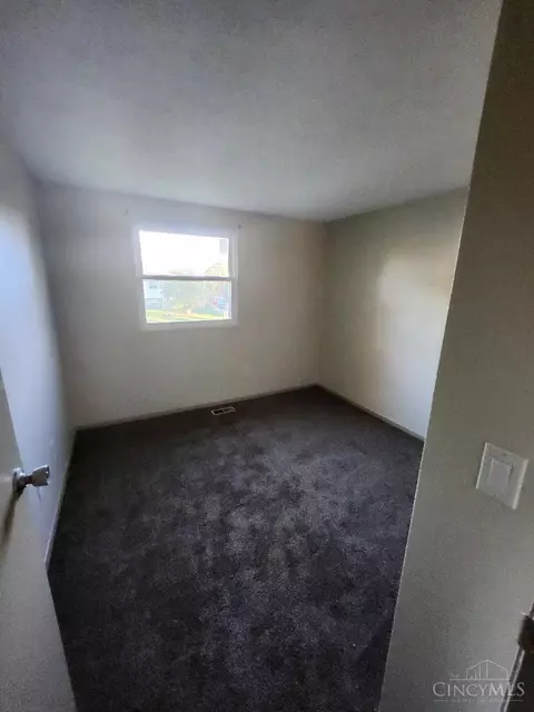 1246 Bellune Dr, Cincinnati, OH 45231 photo 6