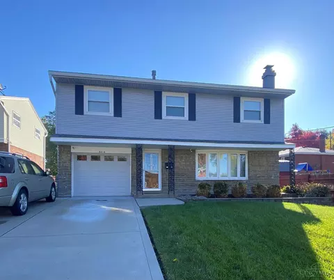 3414 Moonridge Dr, Cincinnati, OH 45248