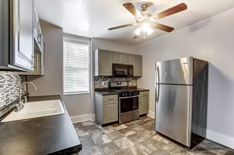 4233 Lowry, Cincinnati, OH 45212 photo 9