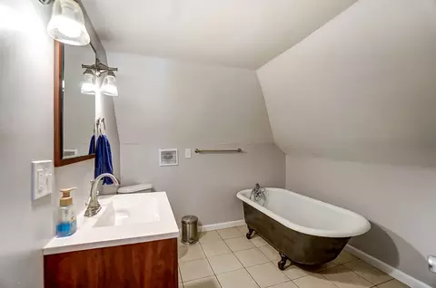 4233 Lowry, Cincinnati, OH 45212 photo 18