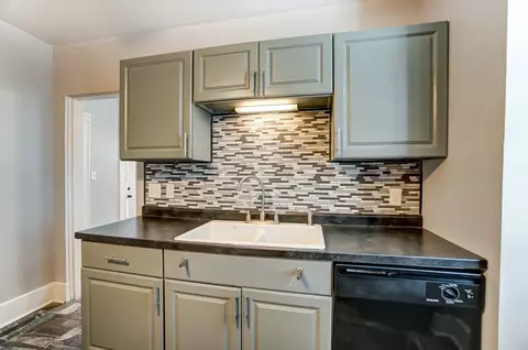 4233 Lowry, Cincinnati, OH 45212 photo 12