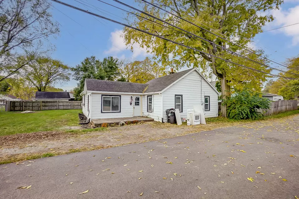 922 Melvin, Franklin, OH 45005 22 Photos Movoto