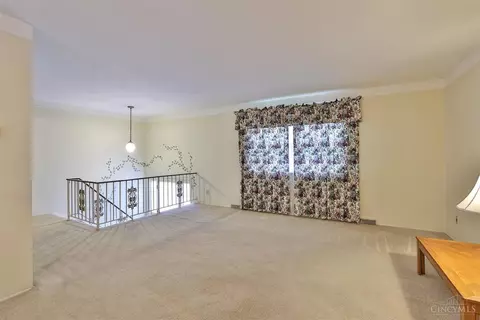 1121 Meadowind, Cincinnati, OH 45231 photo 6