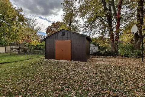 1121 Meadowind, Cincinnati, OH 45231 photo 27