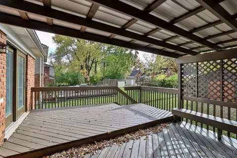 1121 Meadowind, Cincinnati, OH 45231 photo 24