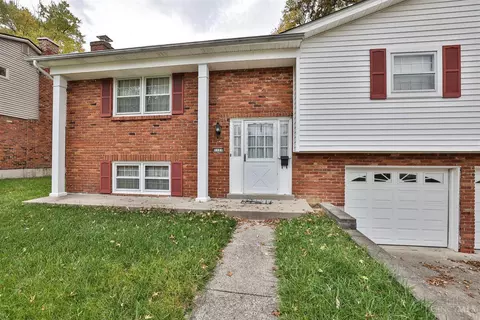 1121 Meadowind, Cincinnati, OH 45231 photo 3