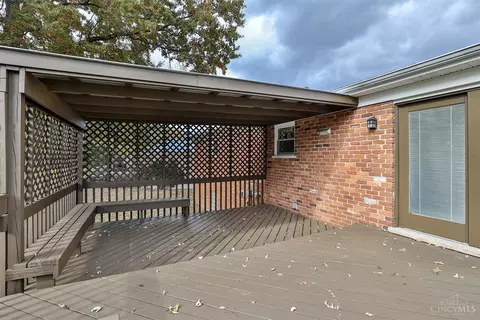 1121 Meadowind, Cincinnati, OH 45231 photo 23